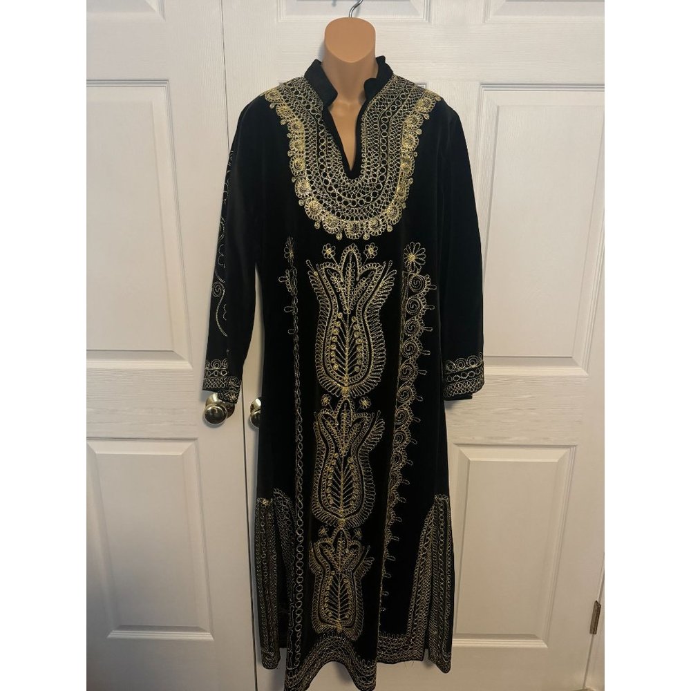 Vintage Heavy Black Kaftan with Hand Embroidered Gold Design Moroccan S